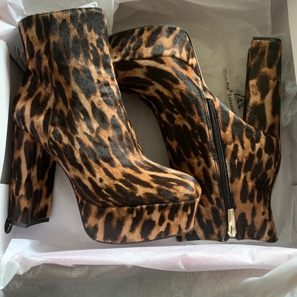 Leopard Platform Booties new! - Picture 2 of 3